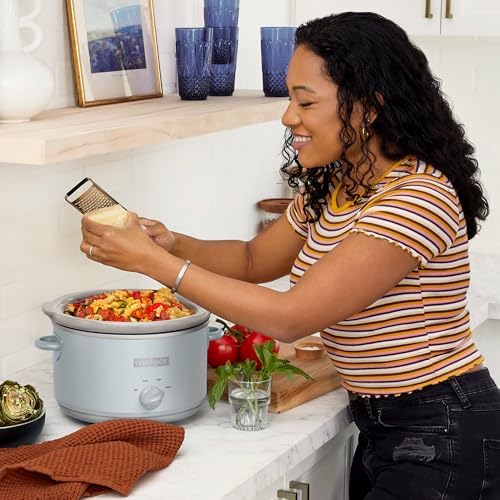 Crock-Pot 4.5 Quart Manual Slow Cooker – Macaroon Blue Signature C6A18
